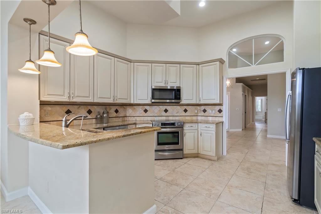 15279 Devon Green LN
