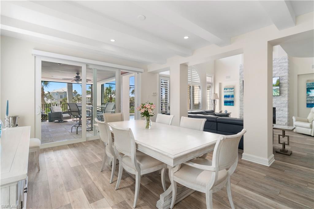 195 Topanga DR