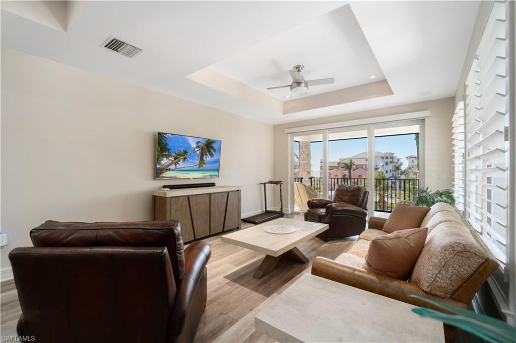 195 Topanga DR