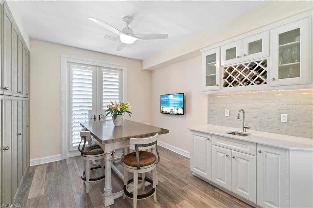 195 Topanga DR