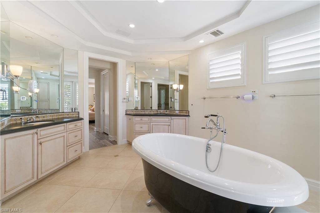 195 Topanga DR