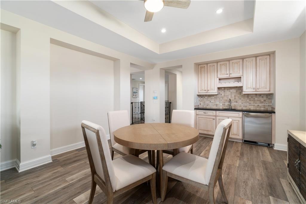 195 Topanga DR