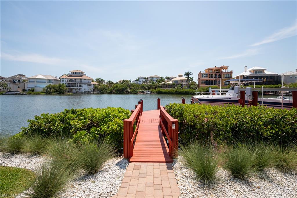 217 Bayfront DR