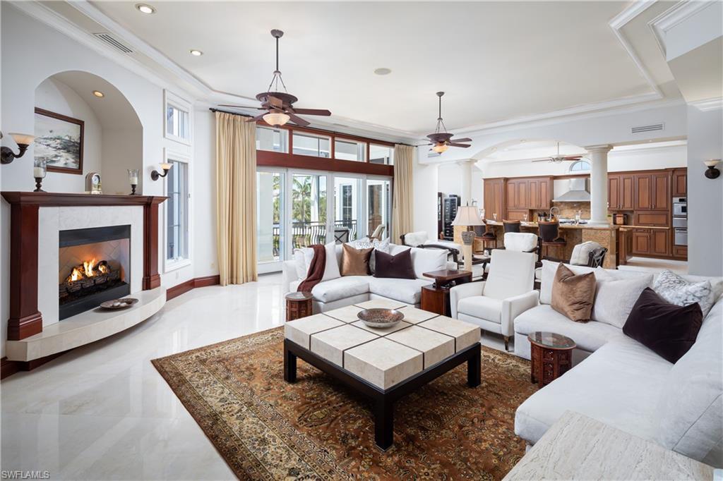 217 Bayfront DR