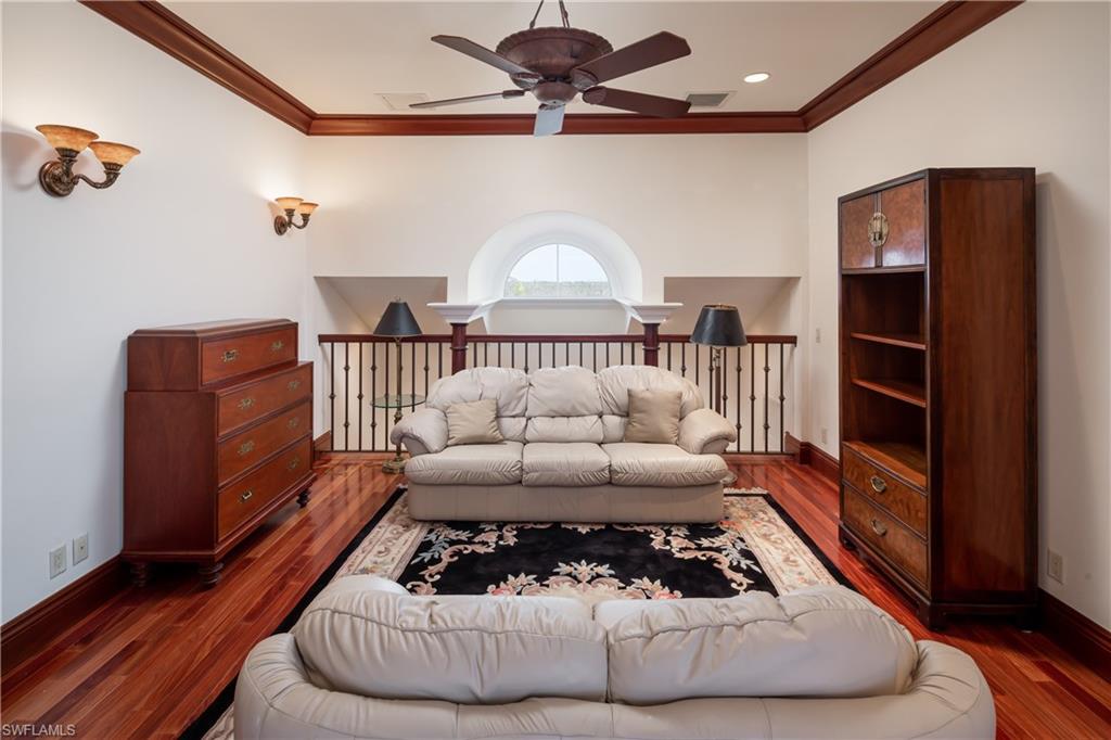 217 Bayfront DR
