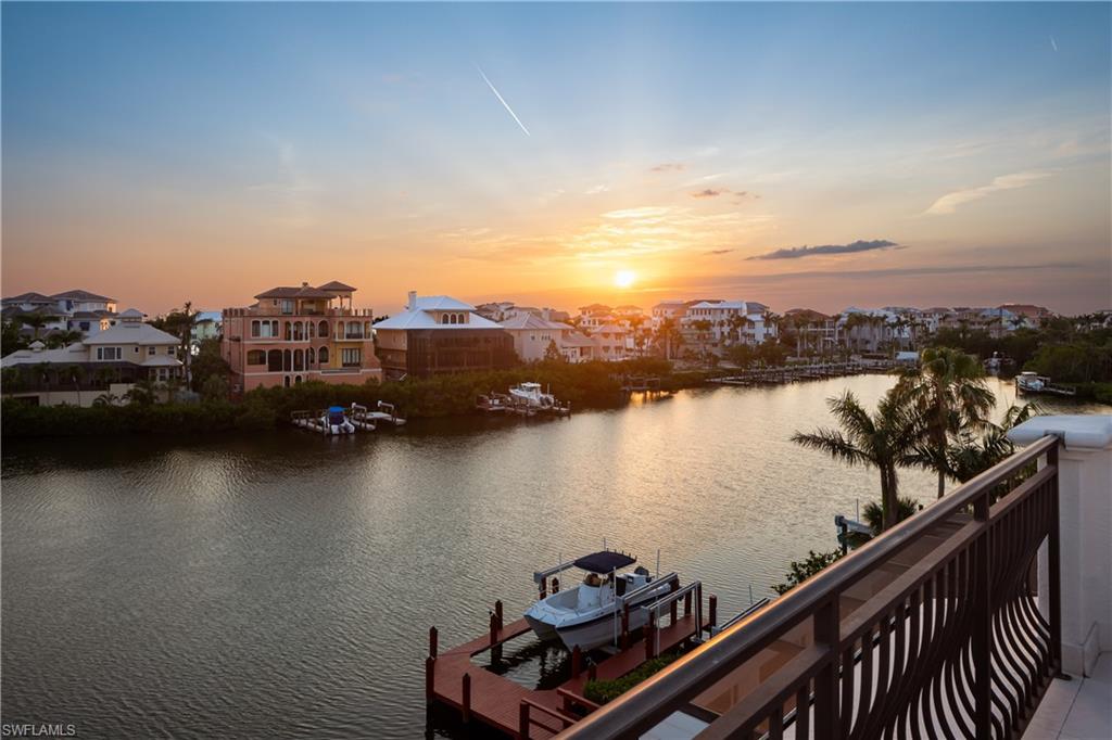 217 Bayfront DR