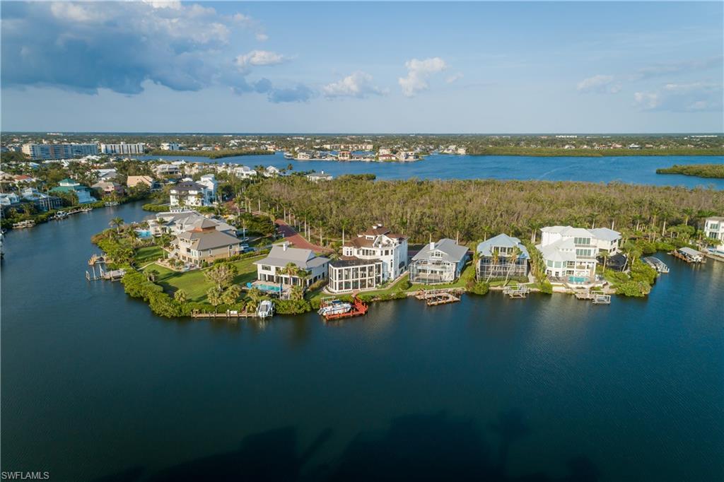 217 Bayfront DR