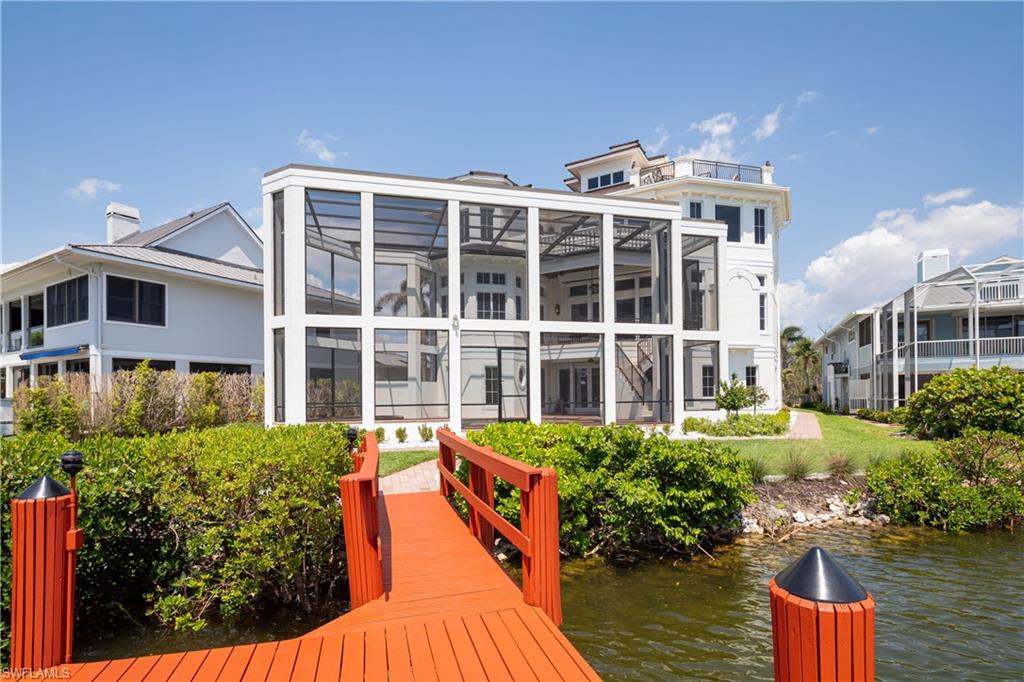 217 Bayfront DR