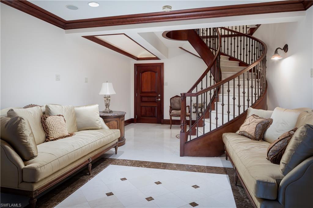 217 Bayfront DR