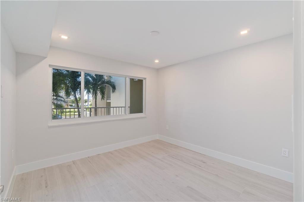 25870 Hickory BLVD # 207