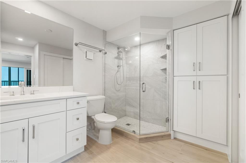 25870 Hickory BLVD # 207