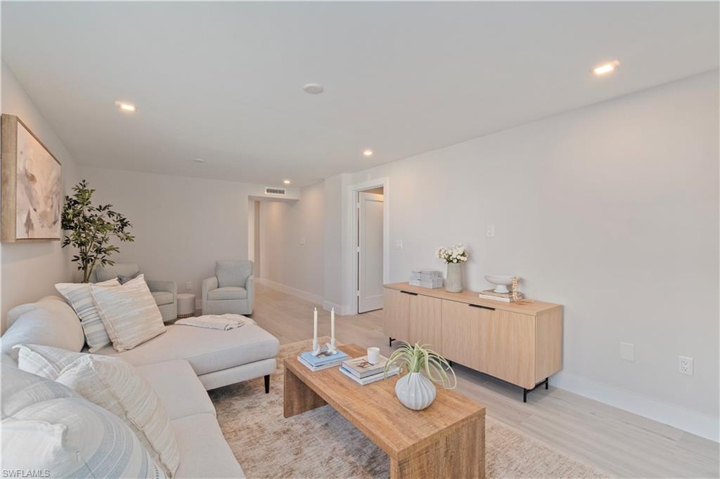 25870 Hickory BLVD # 207