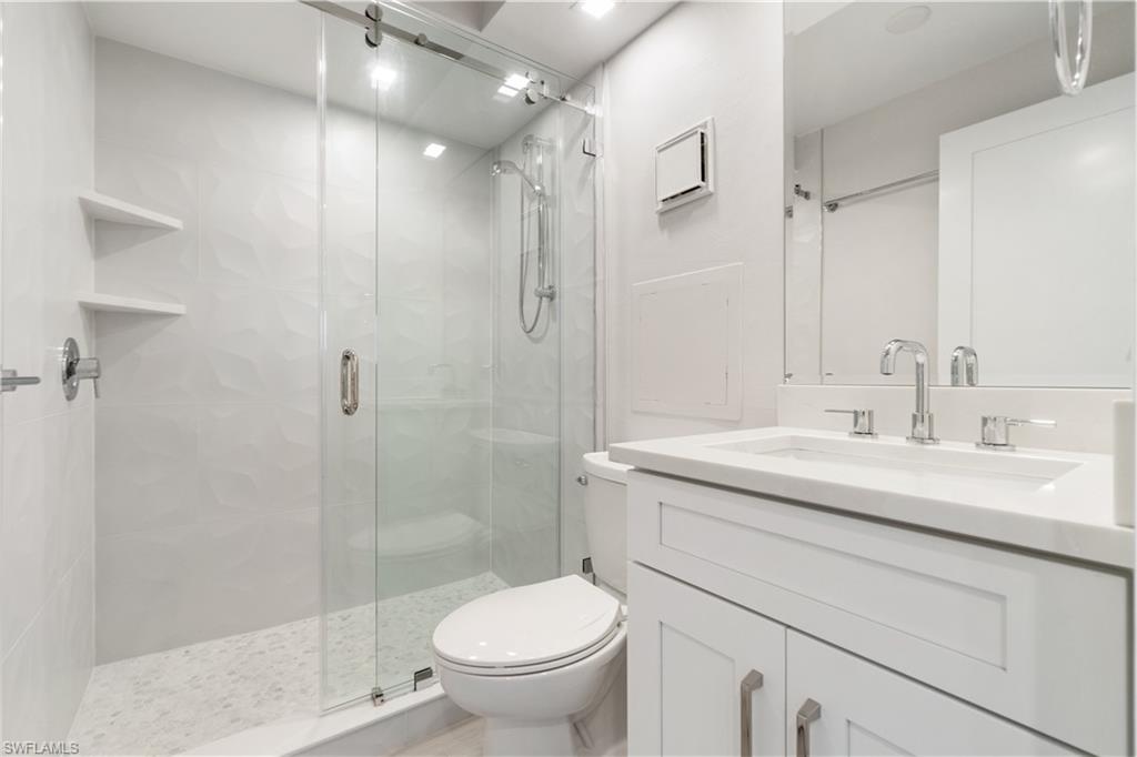 25870 Hickory BLVD # 207