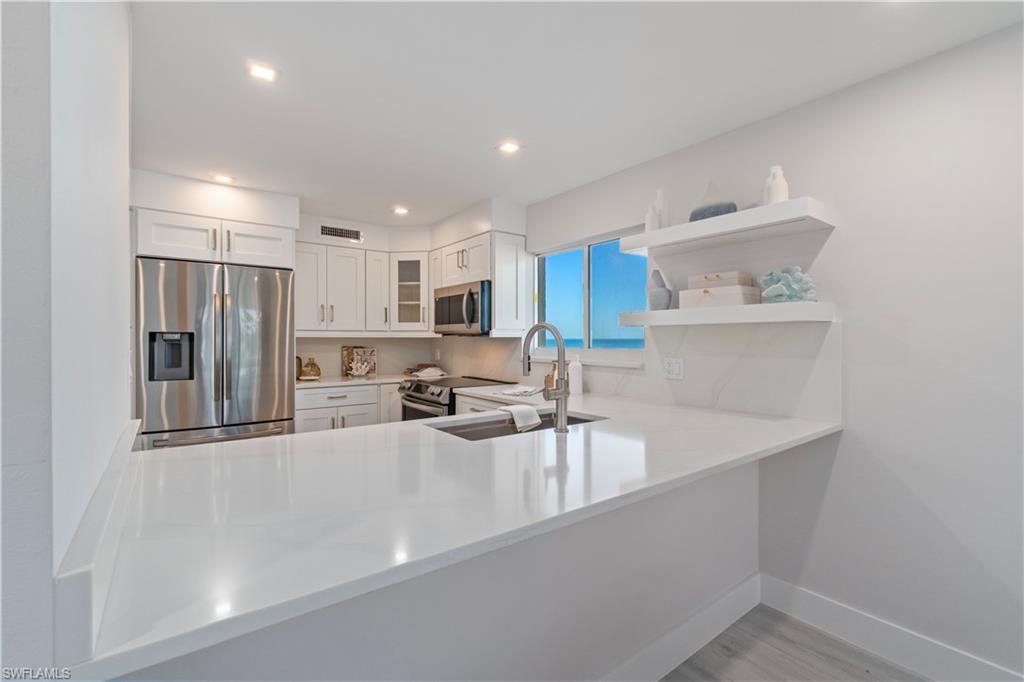 25870 Hickory BLVD # 207