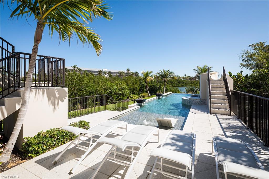 171 Topanga DR