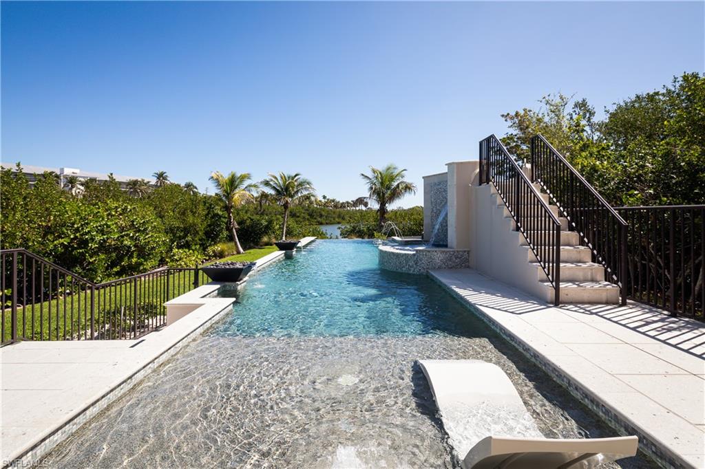 171 Topanga DR