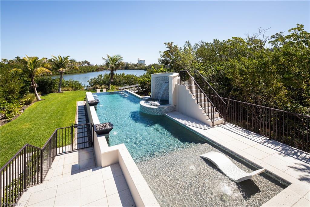 171 Topanga DR