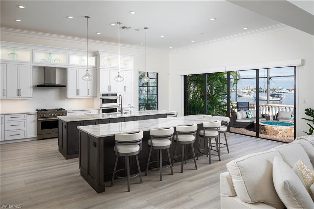 391 Palermo CIR, FORT MYERS BEACH