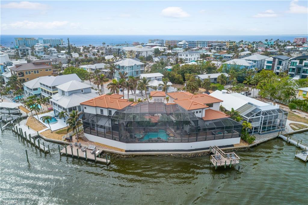 391 Palermo CIR, FORT MYERS BEACH
