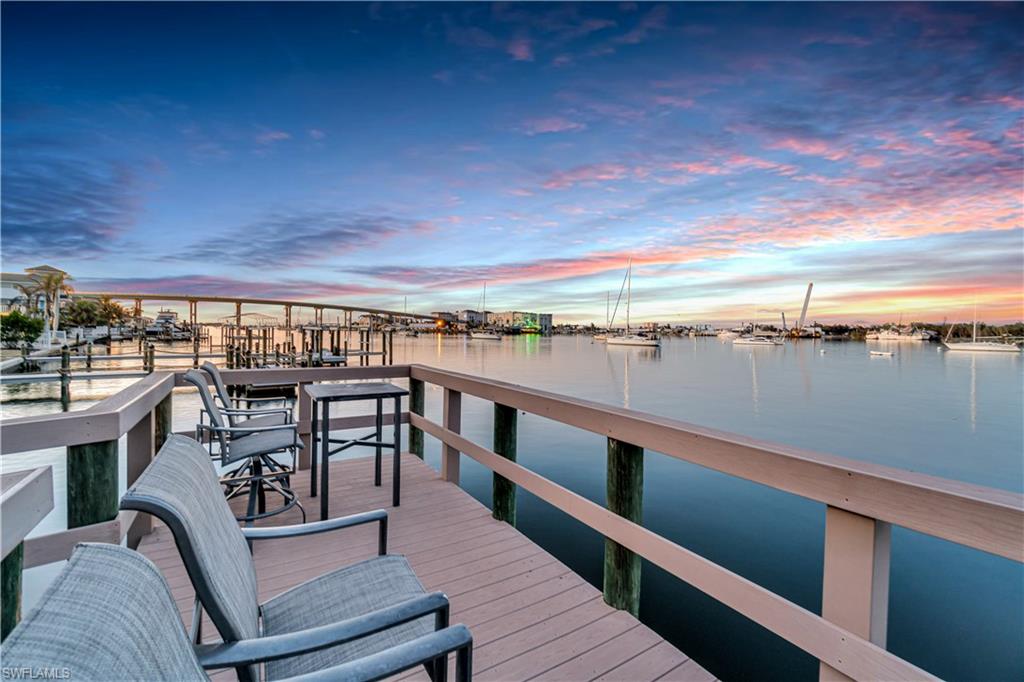 391 Palermo CIR, FORT MYERS BEACH