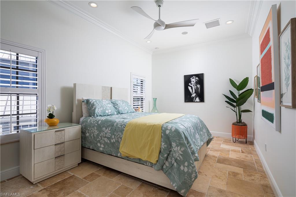 391 Palermo CIR, FORT MYERS BEACH