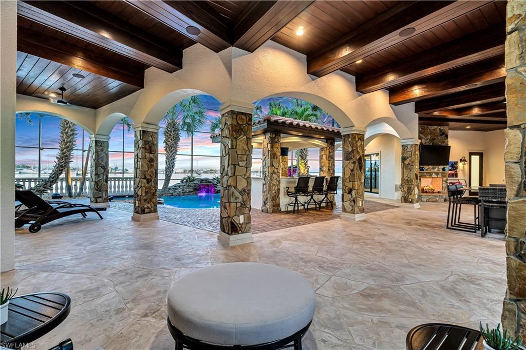 391 Palermo CIR, FORT MYERS BEACH