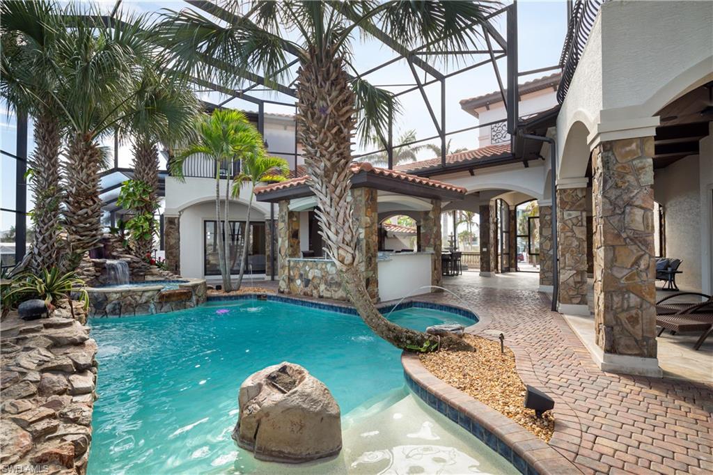 391 Palermo CIR, FORT MYERS BEACH