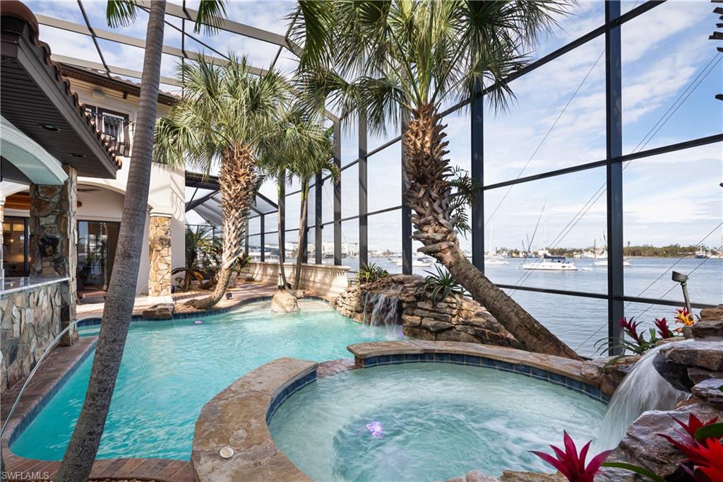 391 Palermo CIR, FORT MYERS BEACH