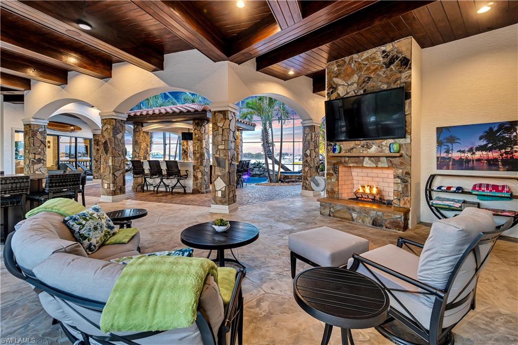 391 Palermo CIR, FORT MYERS BEACH