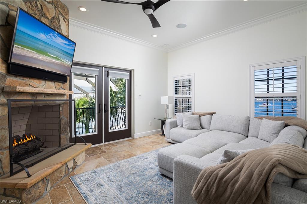 391 Palermo CIR, FORT MYERS BEACH