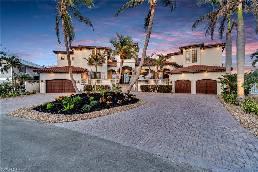 391 Palermo CIR, FORT MYERS BEACH