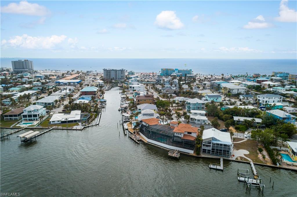 391 Palermo CIR, FORT MYERS BEACH