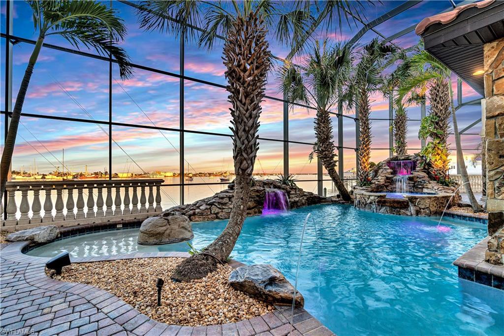 391 Palermo CIR, FORT MYERS BEACH