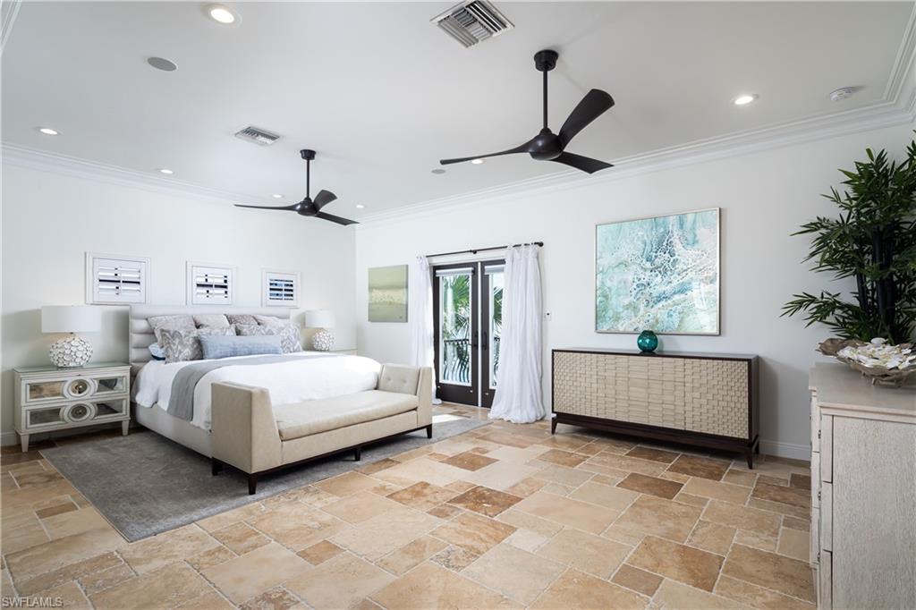 391 Palermo CIR, FORT MYERS BEACH