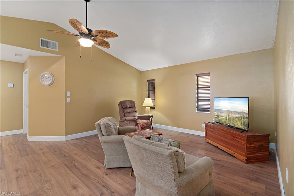 7220 Hendry Creek DR