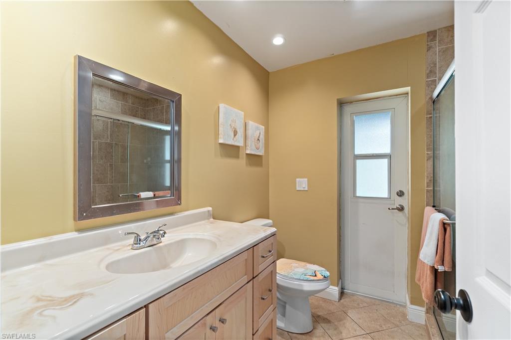 7220 Hendry Creek DR