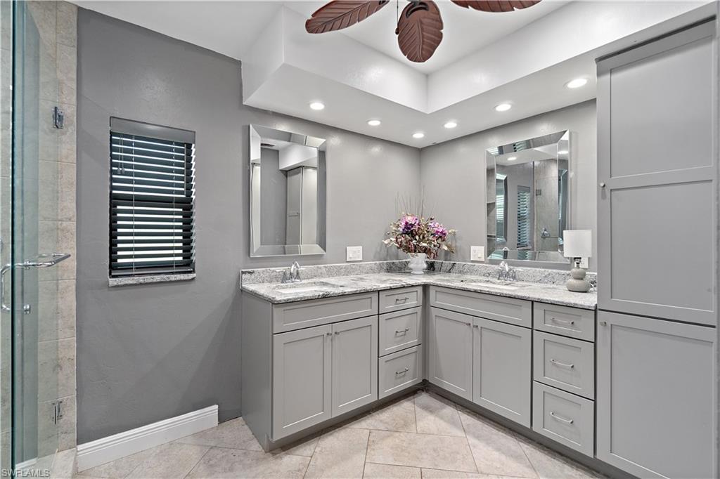 7220 Hendry Creek DR