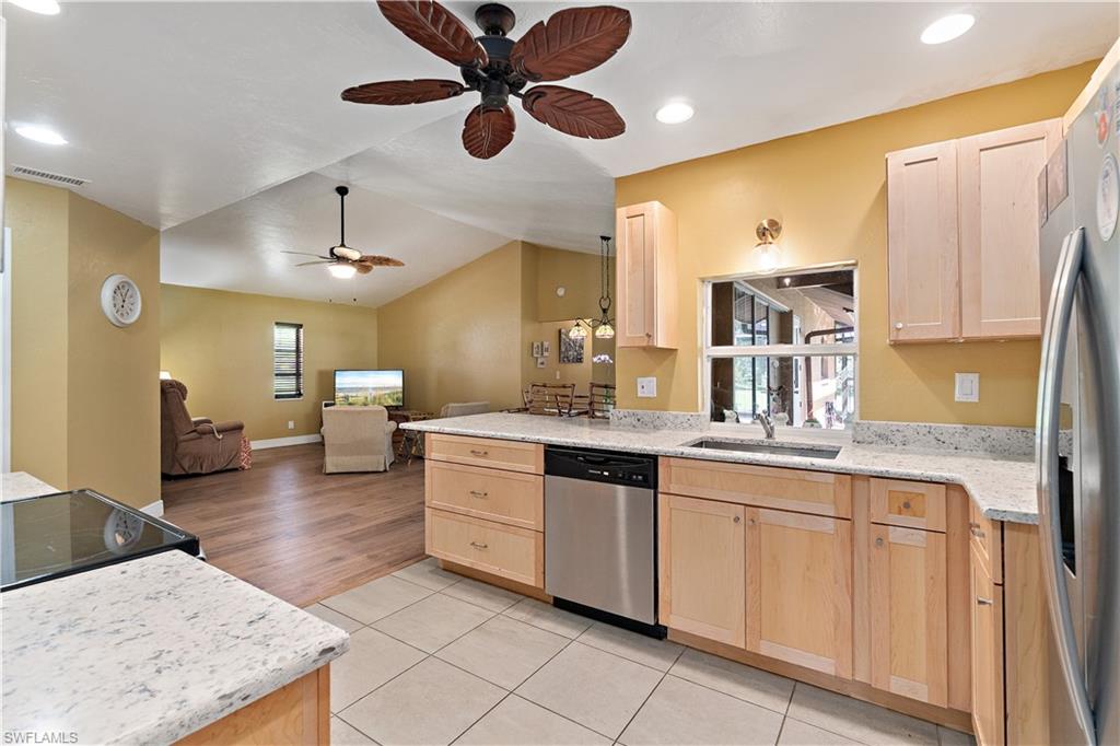 7220 Hendry Creek DR