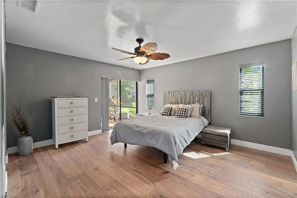 7220 Hendry Creek DR