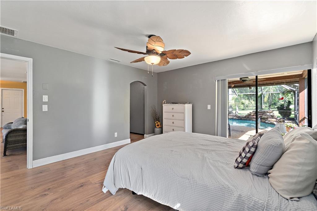 7220 Hendry Creek DR