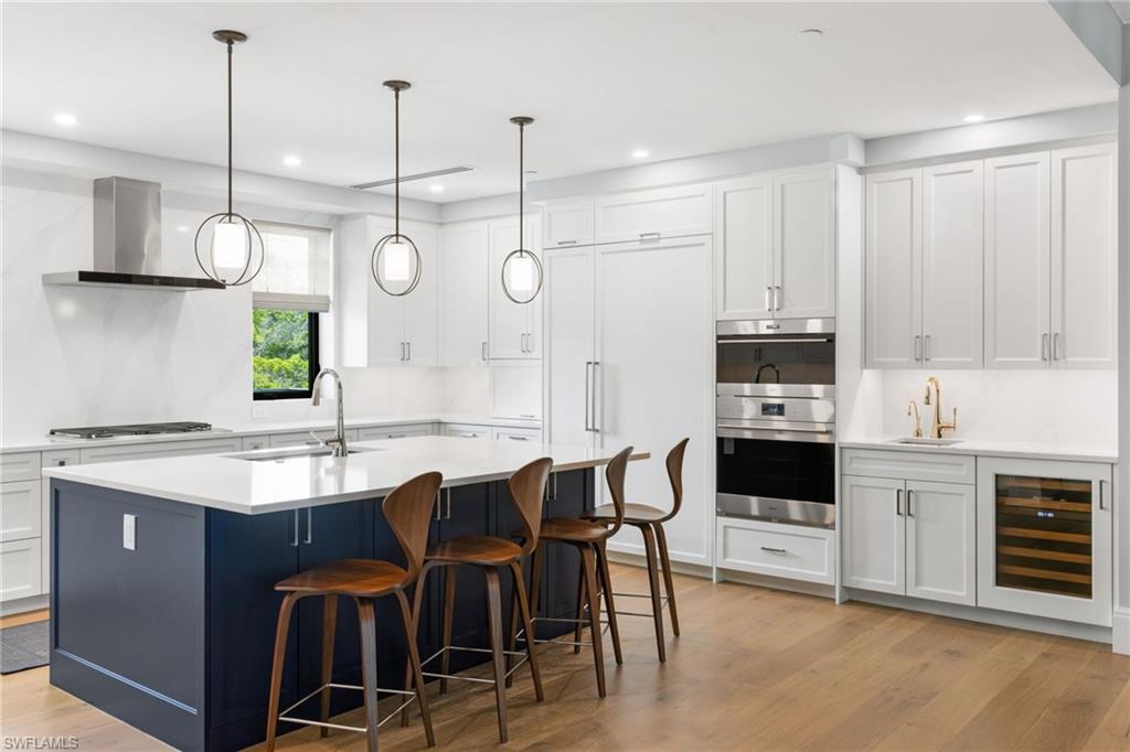 1130 3rd AVE S # 208