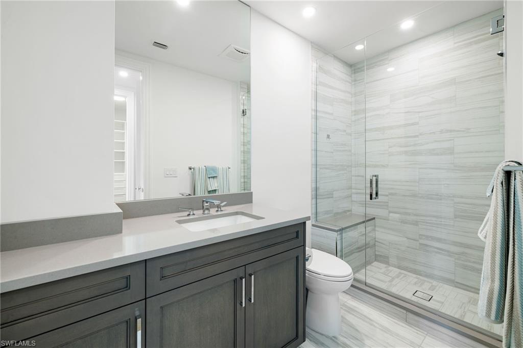 1130 3rd AVE S # 208