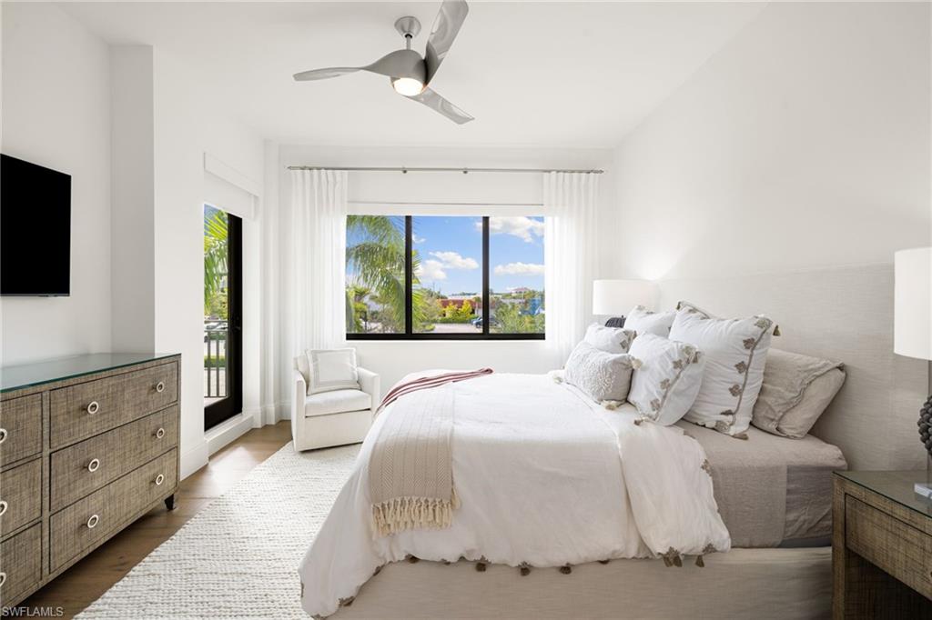 1130 3rd AVE S # 208