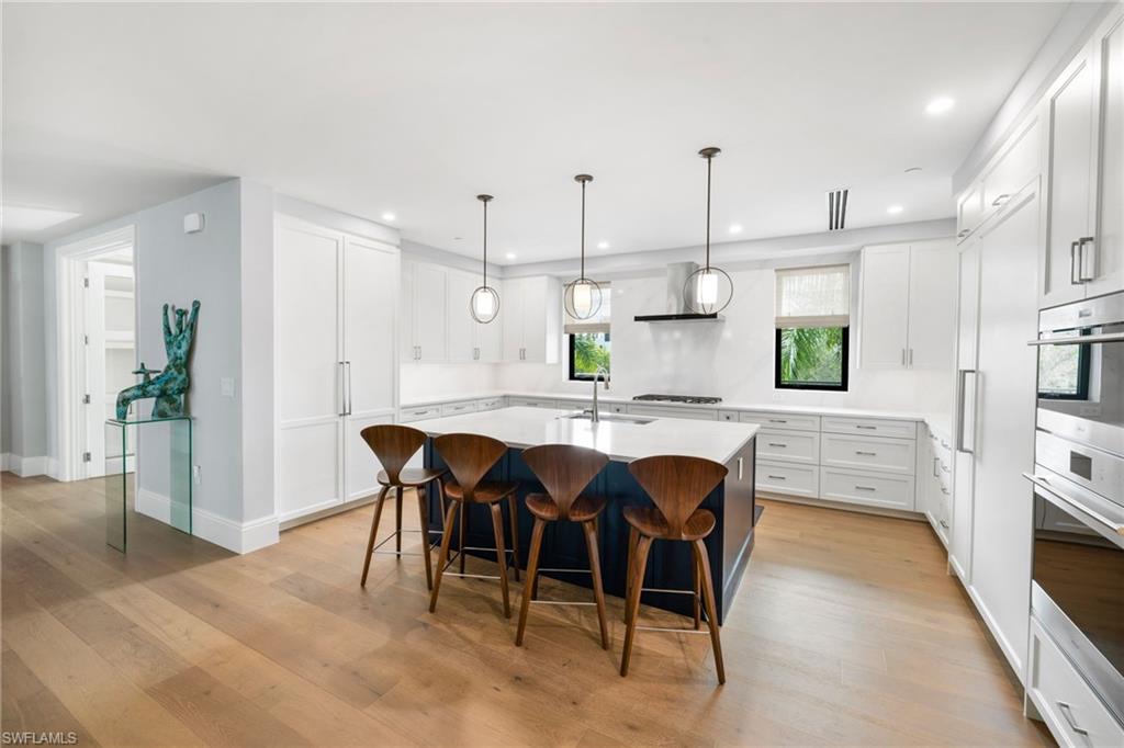 1130 3rd AVE S # 208