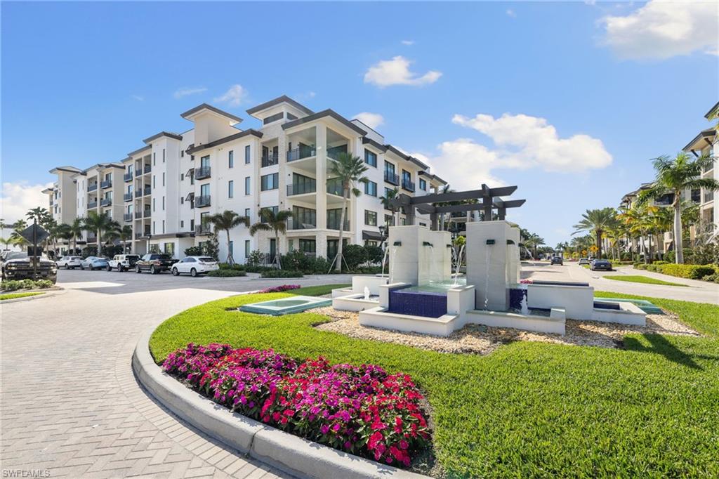 1130 3rd AVE S # 208