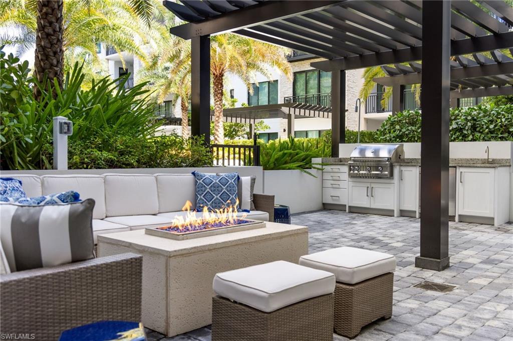 1130 3rd AVE S # 208