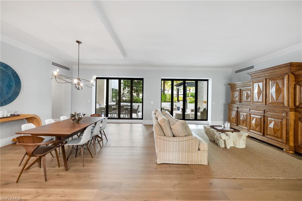 1130 3rd AVE S # 208