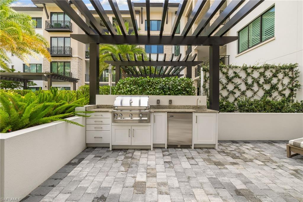 1130 3rd AVE S # 208