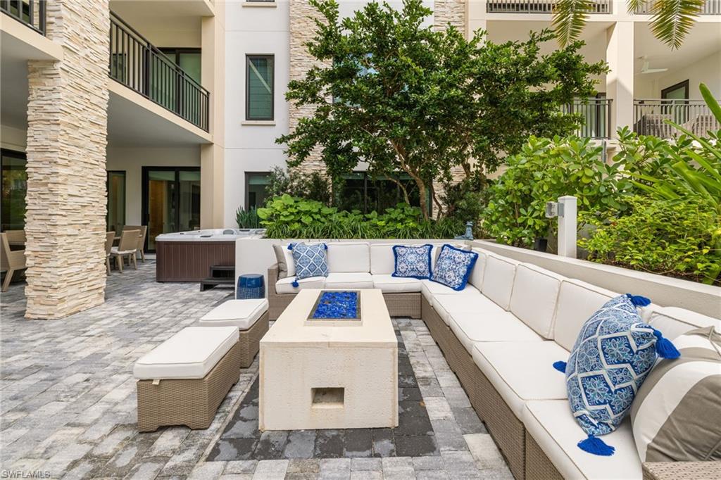 1130 3rd AVE S # 208