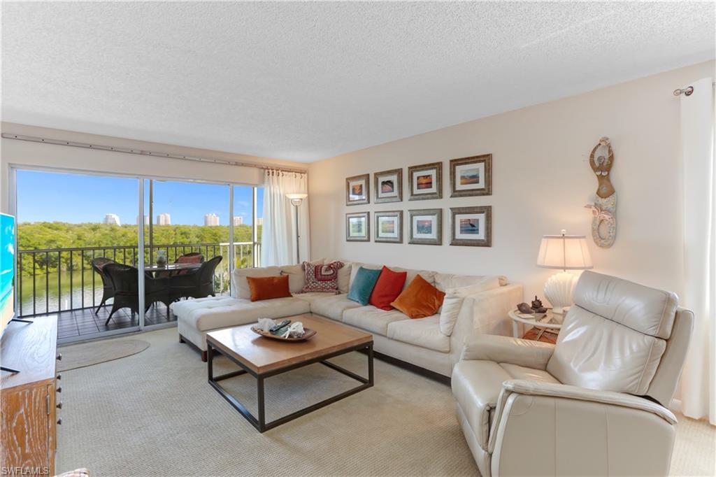 26371 Hickory BLVD # 304